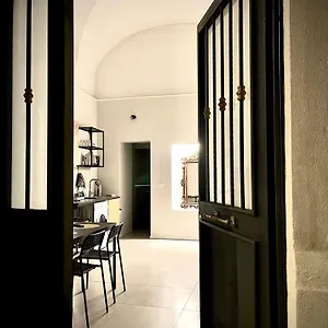 ciuri-ciuri-apartment.catania-hotels.net/